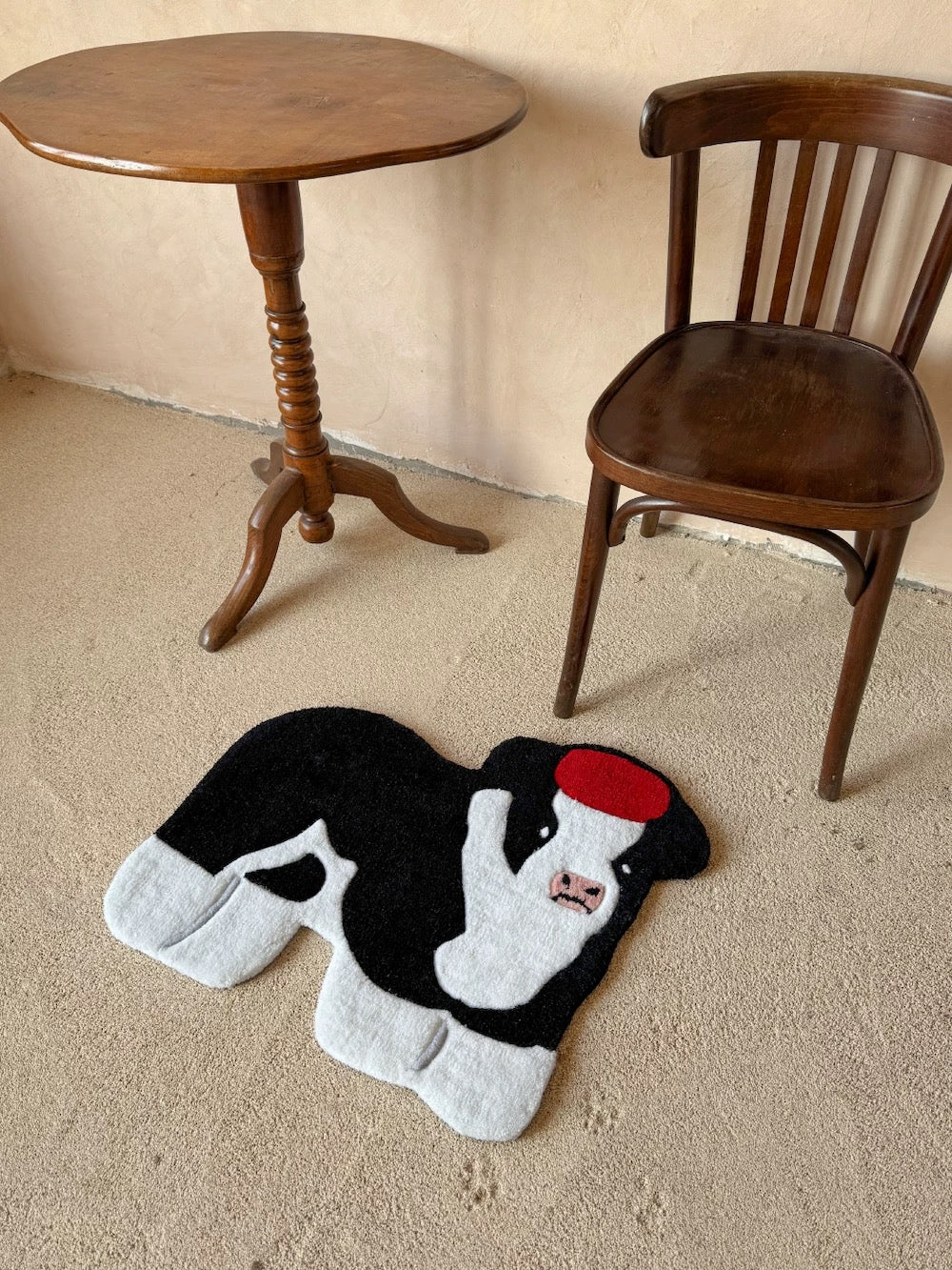 Hoobin - Short-Legged Cow Acrylic Rug