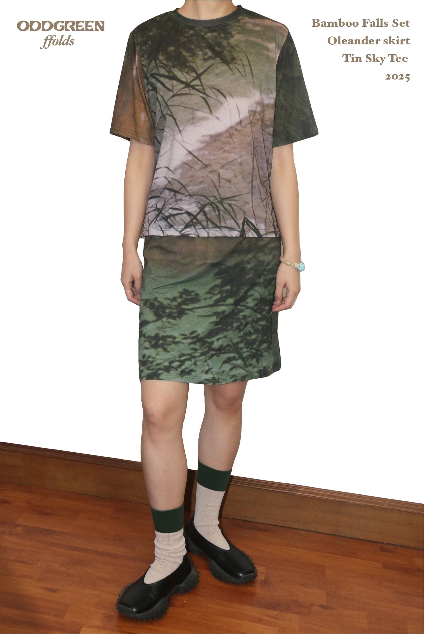 Oddgreen – Bamboo Falls Tee 'Botanical Impression in Cloud White'