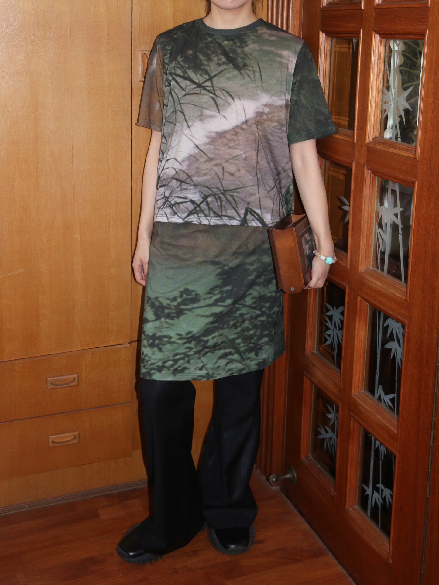 Oddgreen - Oleander Skirt 'Botanical Impression in Pastel Green'