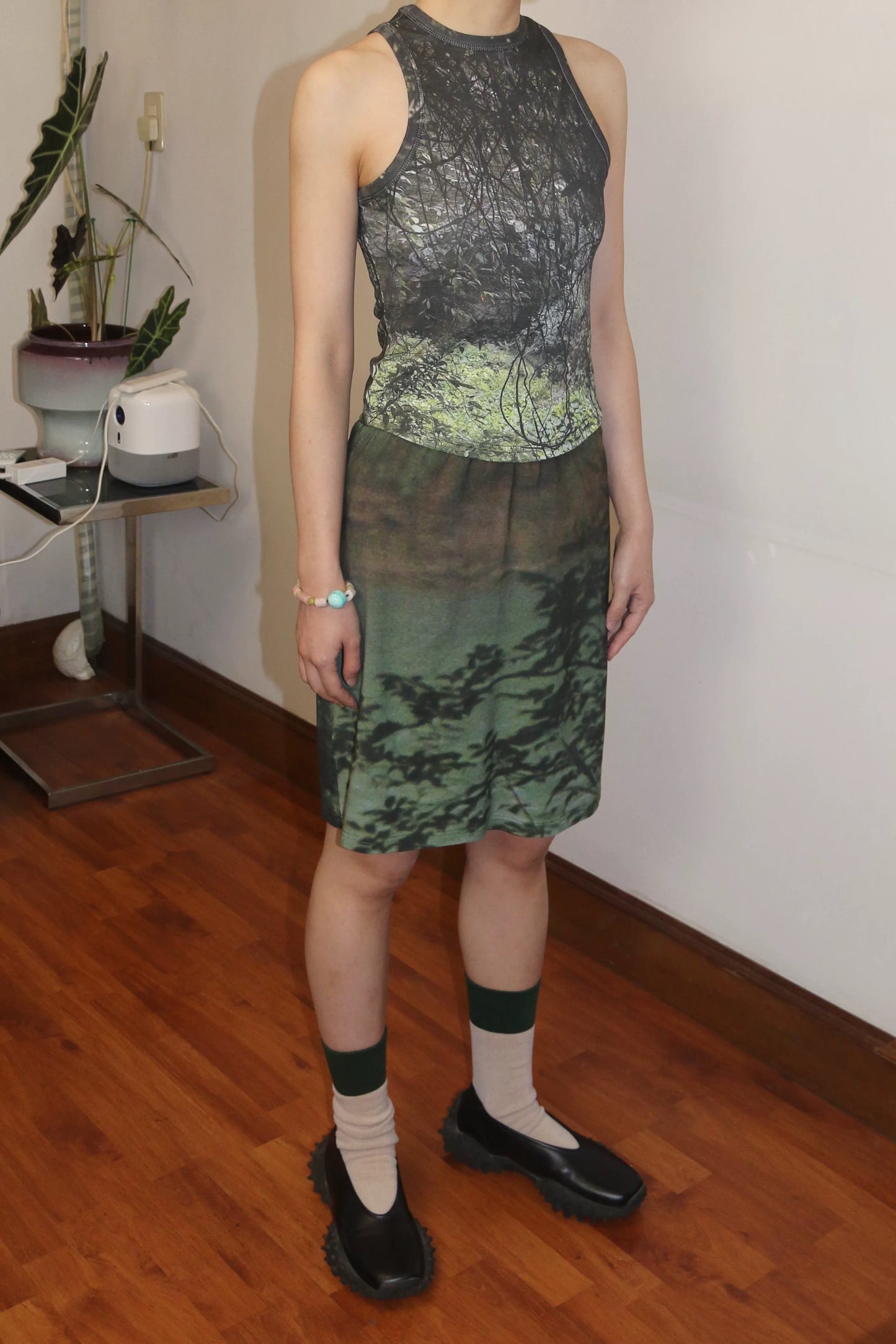 Oddgreen - Oleander Skirt 'Botanical Impression in Pastel Green'