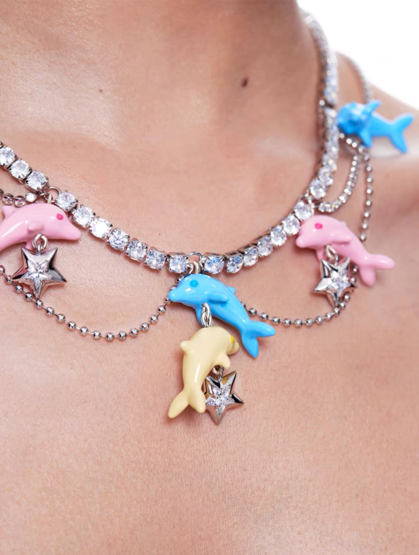 Gelelua - Tricolor Dolphin Jump Necklace (My Virtual Toys)