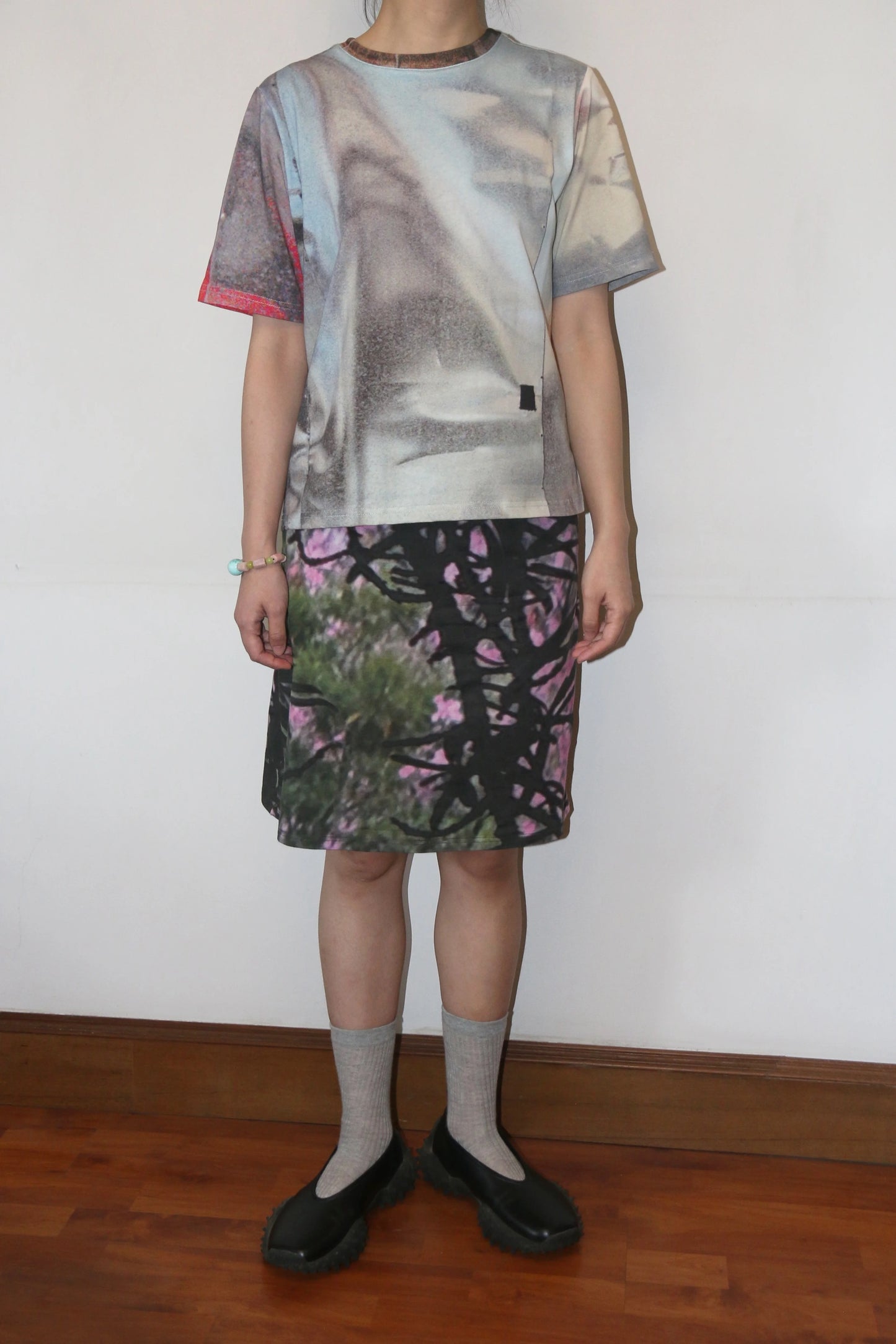 Oddgreen - Oleander Skirt 'Botanical Impression in Pastel Green'