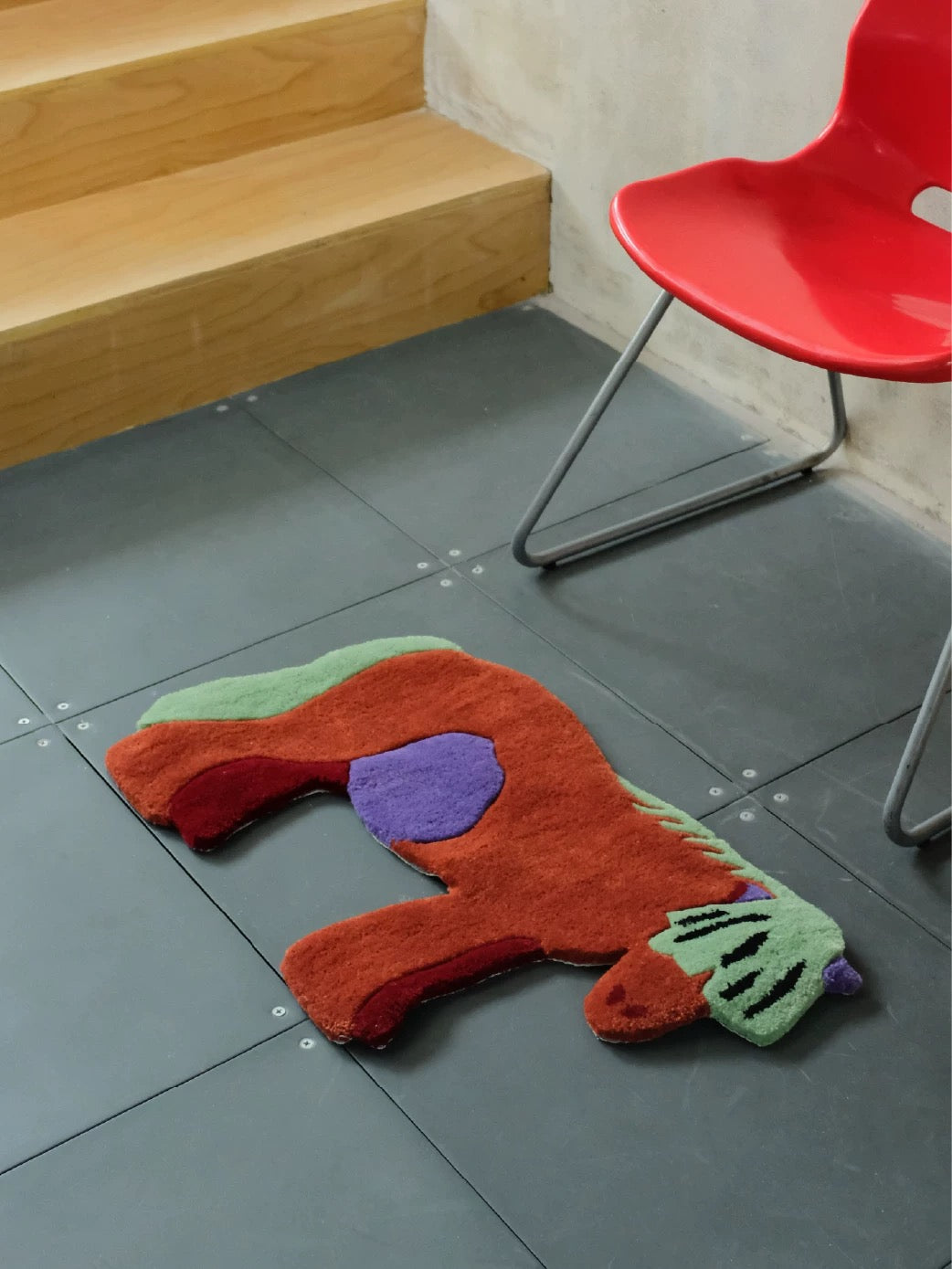 Hoobin - Hand-Tufted Little Red Horse Rug – Brick Red